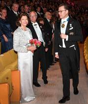 Royal style: we want more salwars and we're not sari about it!