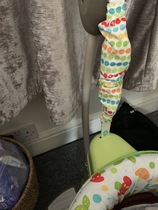 Is this right? Compact (folding) jumperoo and baby's feet are touching the floor