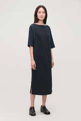 Why can't I wear a pleated skirt?