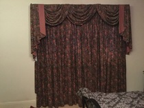 Curtain length in bedroom