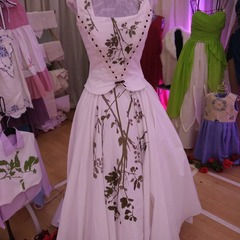 I am exhibiting at a Wedding Fair on Sunday & 2 weeks ago DD challenged me to make a wedding dress