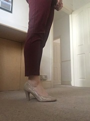 Crap outfit for a wedding ?