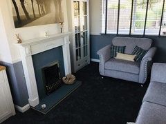 Would it be horribly outing to ask for a picture of your lounge?