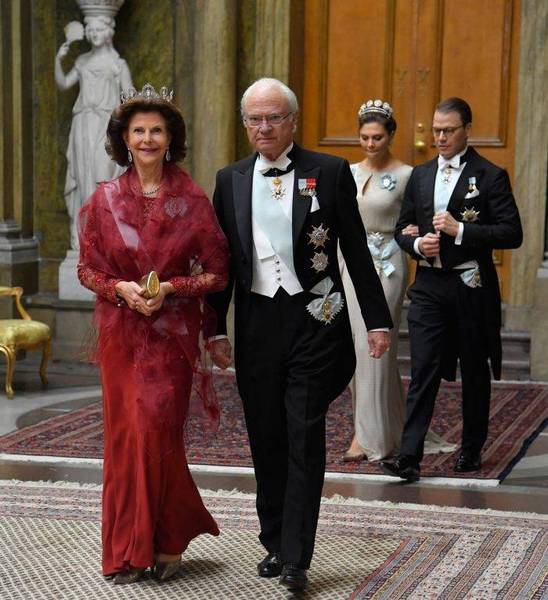 Royal style: Cambridges appear but Sussexes aren't near