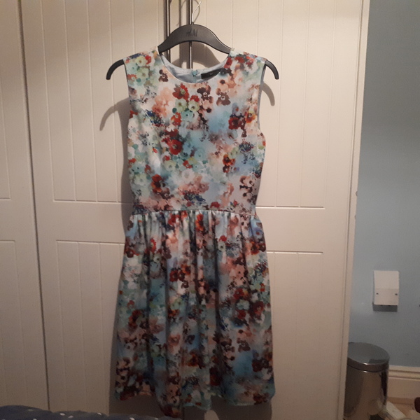 Summery dress for November wedding?