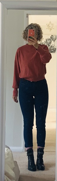 How would you describe this jumper if you wanted to search for the shape to buy another
