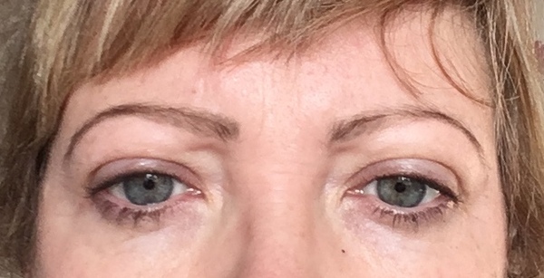 Eyebrow microblading