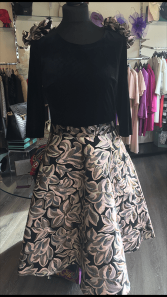 What shoes with this dress?