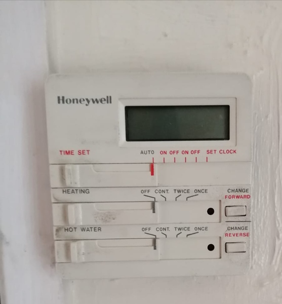 Could someone explain how our heating system works please