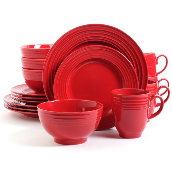 AIBU in thinking plates should be white?