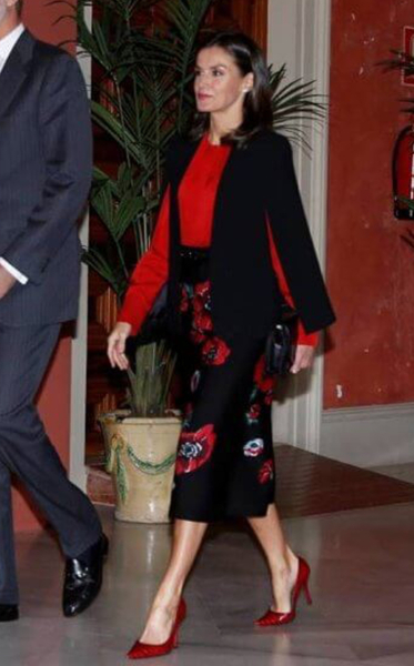 Royal style: it's leather skirt season!