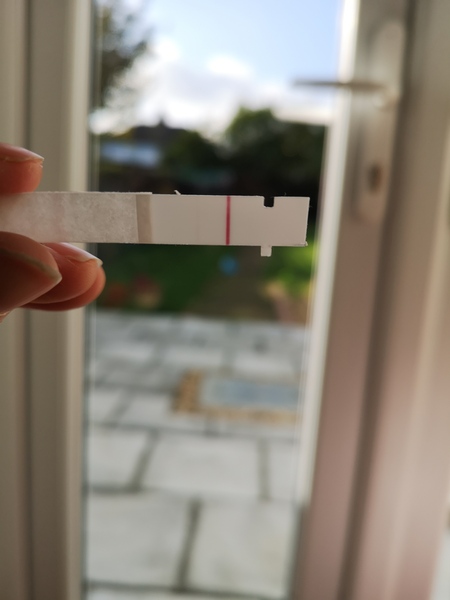 IS THIS A POSITIVE PREGNANCY TEST