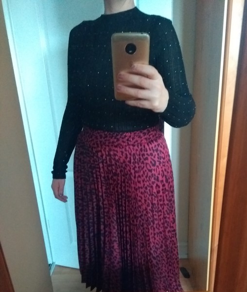 Is there too much pattern here?