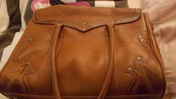 Can anyone help a luddite please? How can I easily verify a fake Mulberry?