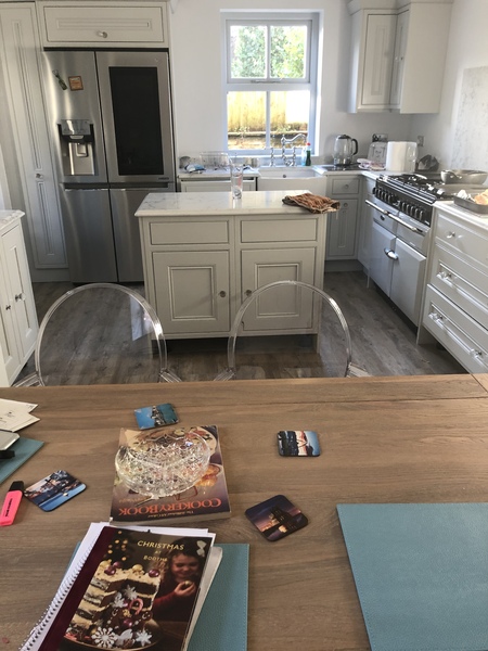 To really want a full glass dining table?