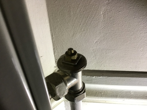 Any plumbers around - what is missing here