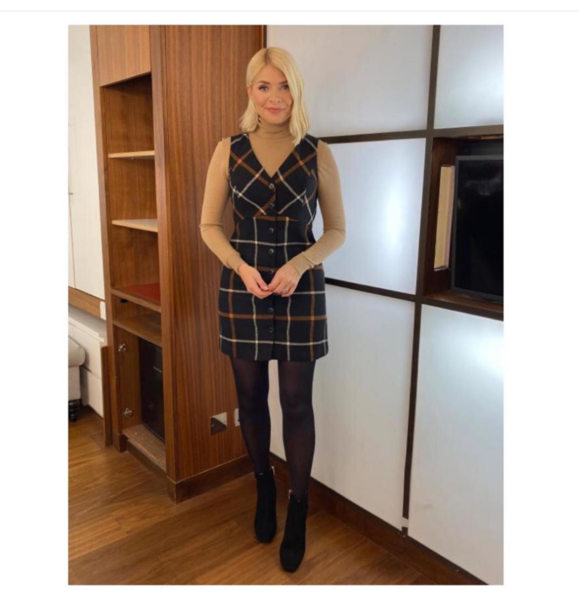 Is this dress too short for 39!?