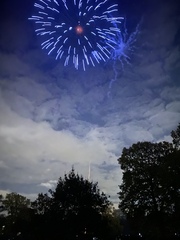 Wankerbastards and autumn weather, crunchy leaves, browning heather. We want crisp, cool days and crisp, cool wine, or beer or gin. But only a couple, as we smash moderatin'.