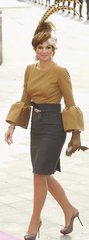 Royal style: it's leather skirt season!