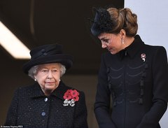Royal style: it's leather skirt season!