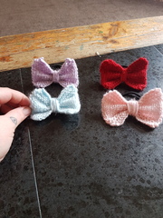 Wankerbastards and autumn weather, crunchy leaves, browning heather. We want crisp, cool days and crisp, cool wine, or beer or gin. But only a couple, as we smash moderatin'.