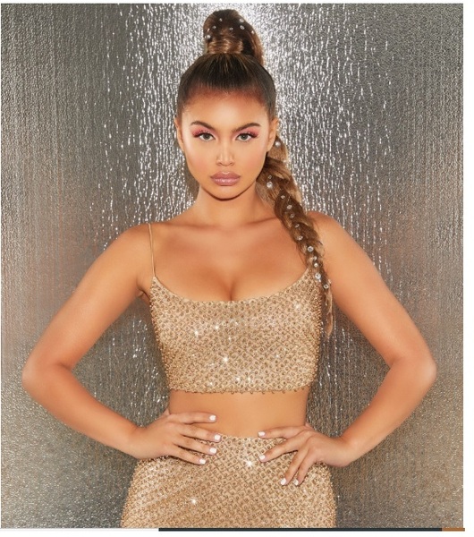 What do I wear with this top?