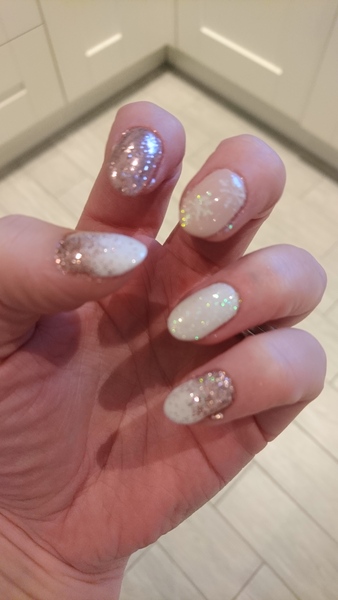 Our Christmas nails (Pictures)
