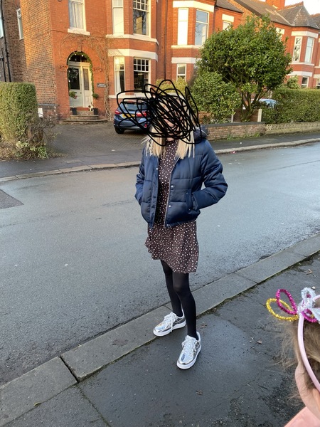 Please help me dress these Nike trainers!