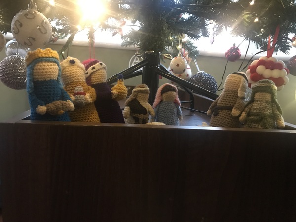 Dust off your Christmas mojo, strap yourself in. We're at the business end of the Christmas countdown 2019. Thread 8