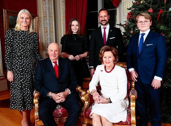 Royal style: 'tis the season for tiaras, fa-la-la, la-la-la, la-la-la