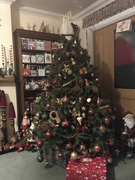 To be a tad disappointed with my balsam hill tree