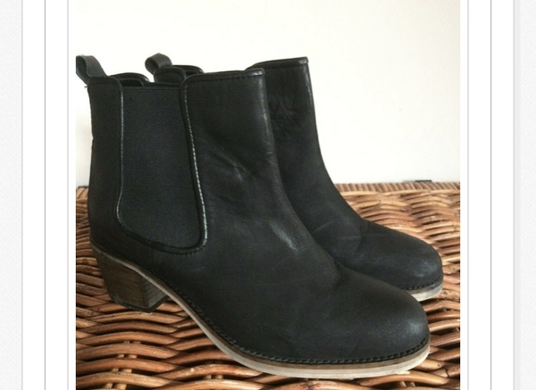 Mum boots