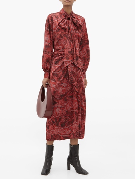 Help me choose an amazing dress