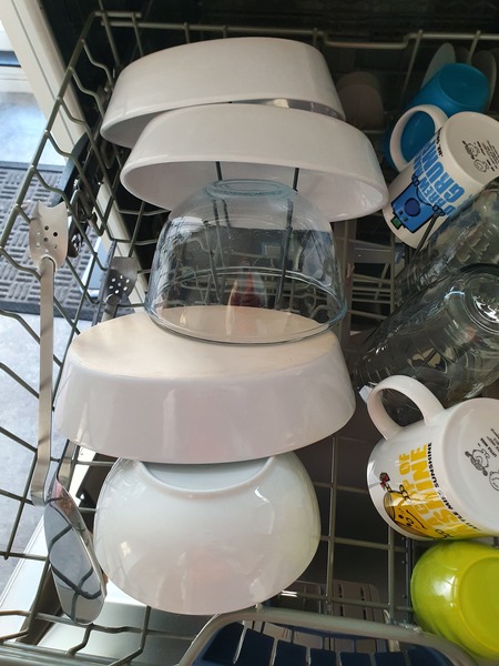 Bowls that stack on bottom of dishwasher