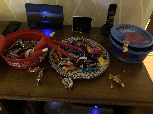 Wankerbastards and autumn weather, crunchy leaves, browning heather. We want crisp, cool days and crisp, cool wine, or beer or gin. But only a couple, as we smash moderatin'.