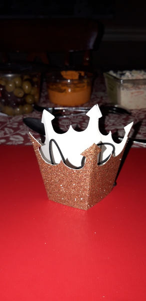 Royal style: Deck the halls with crowns and corgis!