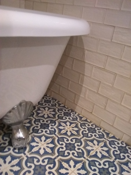 AIBU to divorce DH over bathroom tiles?
