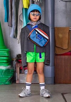 Les Parisiennes de Mamansnet: Be More Aunt Larry