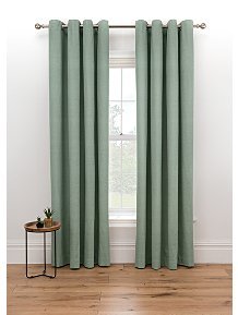 What curtains would you put with this bedding