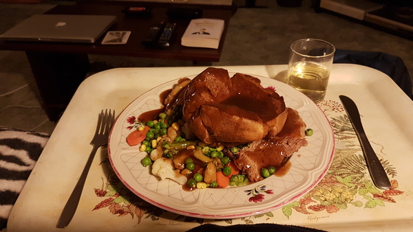 This plate of food looks unreal!?