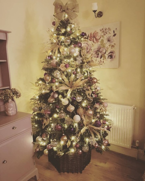 To be a tad disappointed with my balsam hill tree
