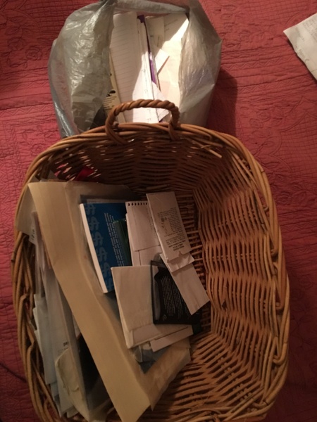 Decluttering one thing a day part 10 - the countdown to a clutter free Christmas