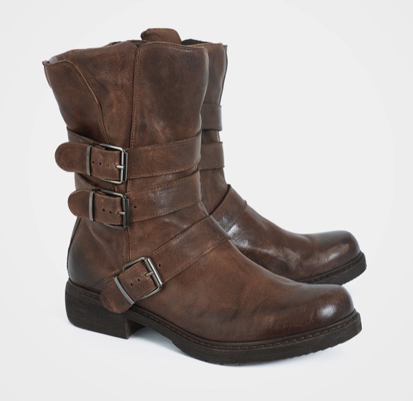 Black or brown leather biker boots