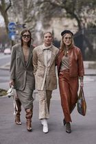 Les Parisiennes de Mamansnet: Be More Aunt Larry