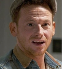 Justfor fun, famous people who should be related but are not