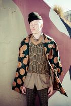 Les Parisiennes de Mamansnet: Be More Aunt Larry