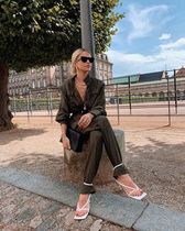 Les Parisiennes de Mamansnet: Be More Aunt Larry