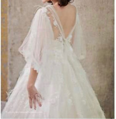 To have a tiara or not