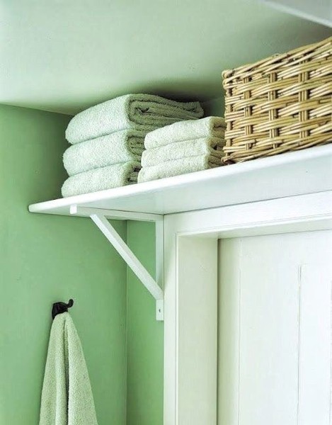 How to make a small home feel less cluttered?