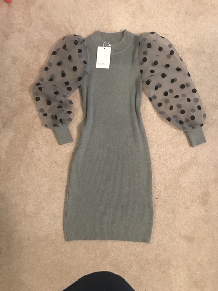 What style shoe for this dress?
